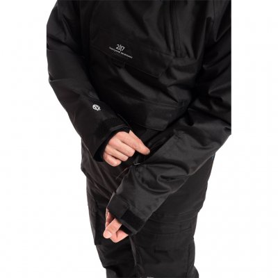 Ficka för liftkort vänsterarm.